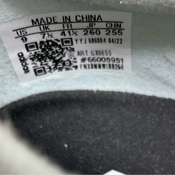 Adizero Boston 11 Running Shoe Ecru Tint Night Met Size 9 - Picture 9 of 10